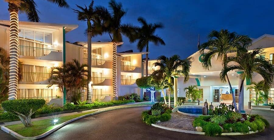 Blue Horizon Apartment Hotel