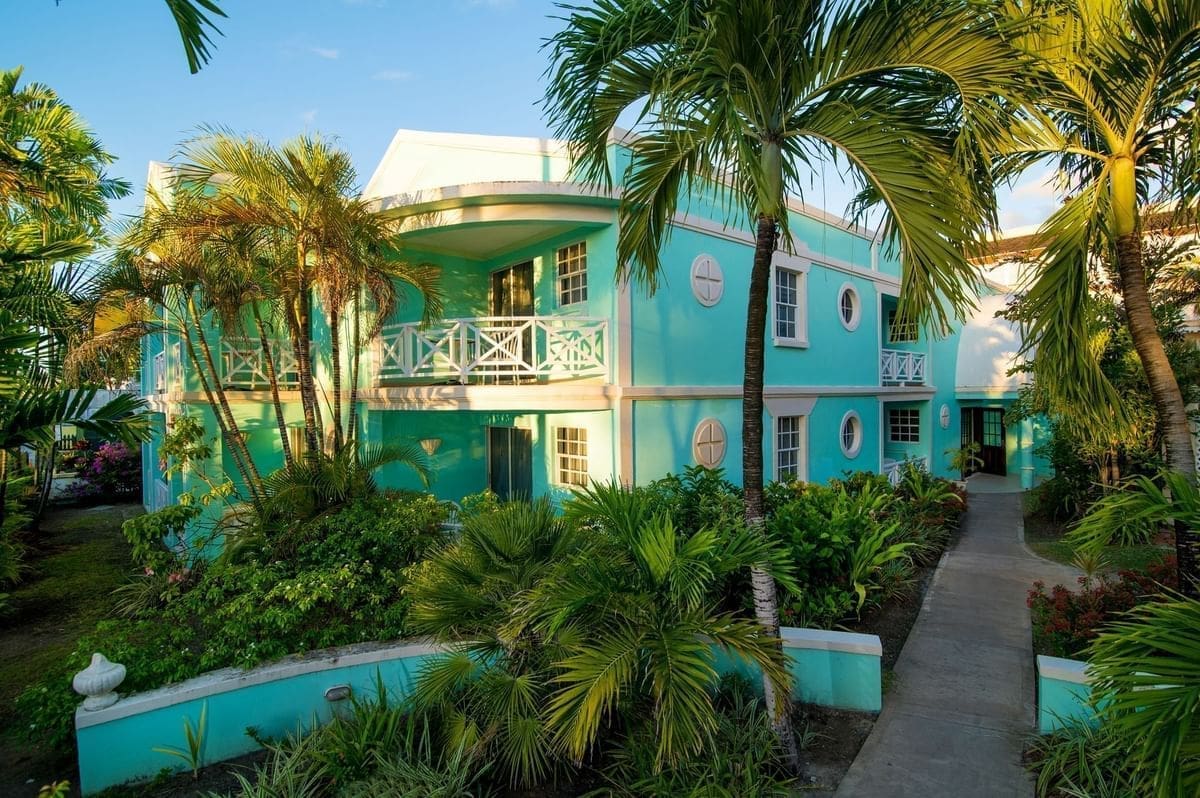 Dover Beach Hotel